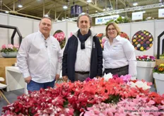 On the stand of Schoneveld Breeding their ... got the attention this fair. This variety is now grown in the Netherlands by 6 growers. Outside the Netherlands it is free in the market but is put away on a limited basis. The aim is to create added value in the market.From left to right: Herbert van Gijtenbeek, Gianfranco de Leo and Dina Lankhorst.